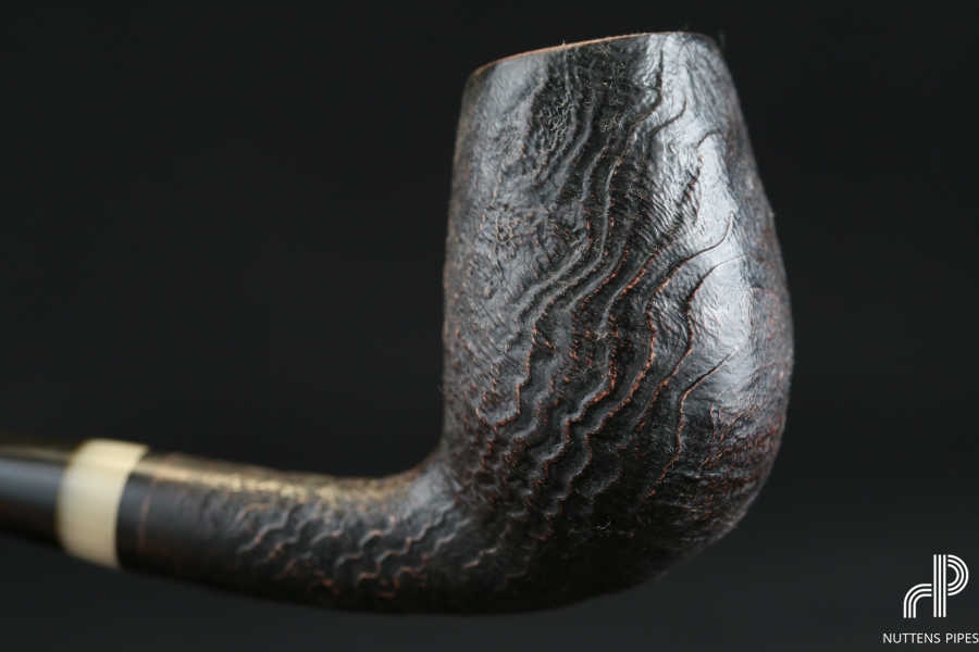 bent egg freehand