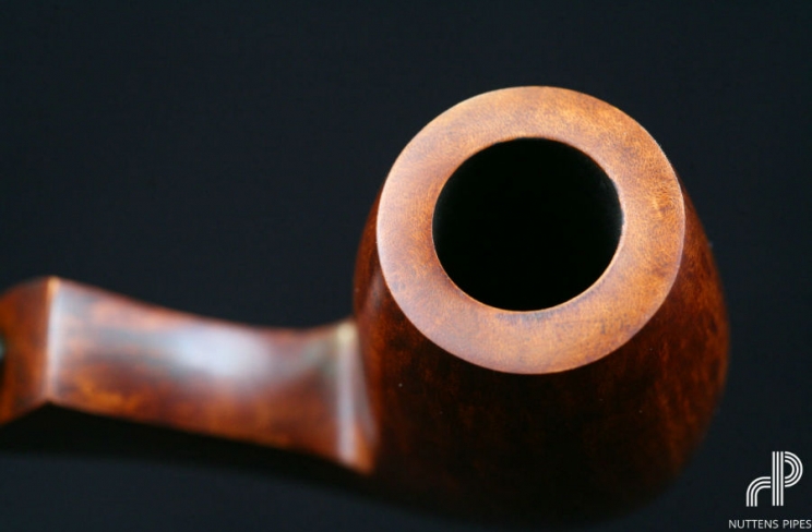 Bent egg ebonit #2